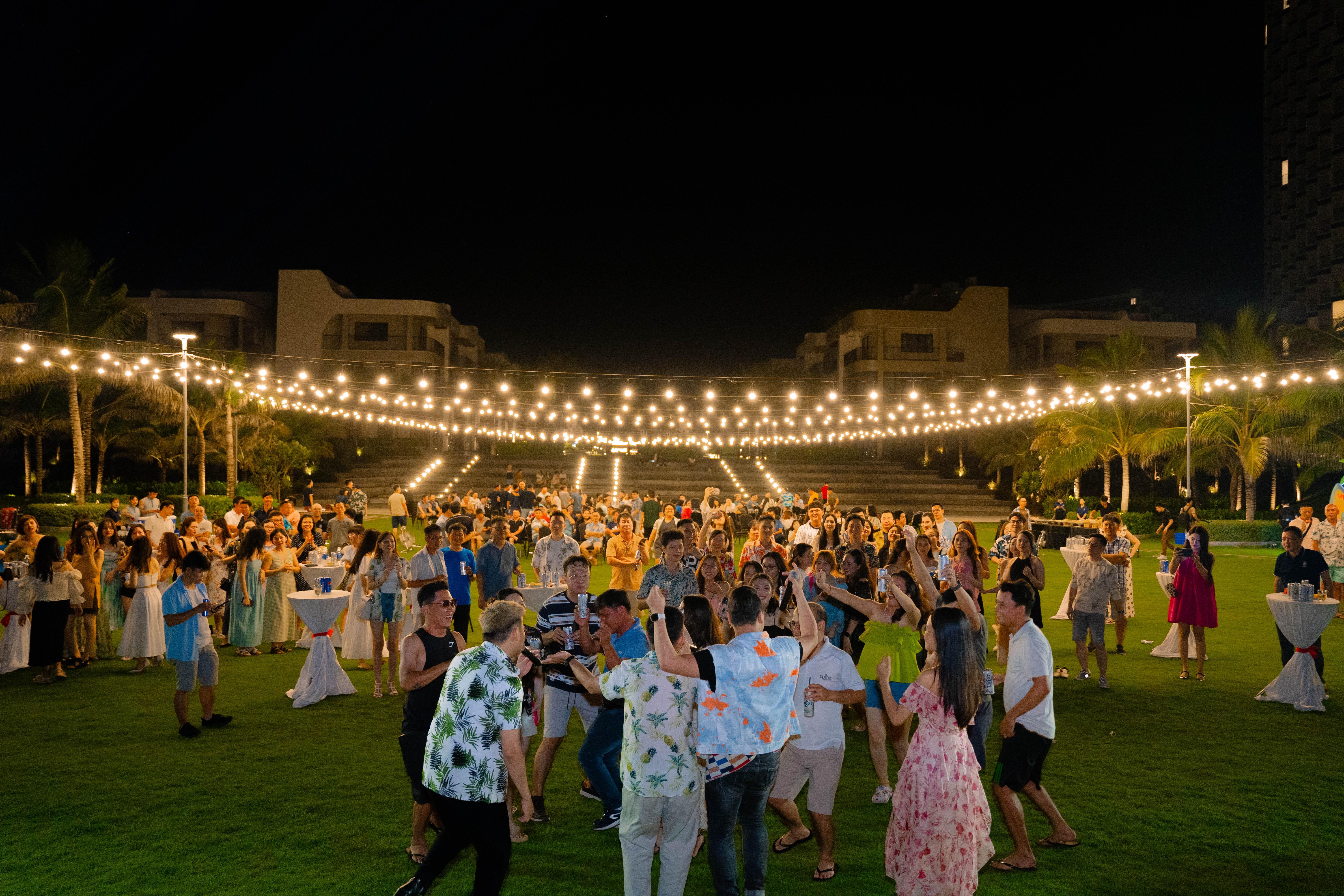 The Empyrean Cam Ranh Beach Resort (14)